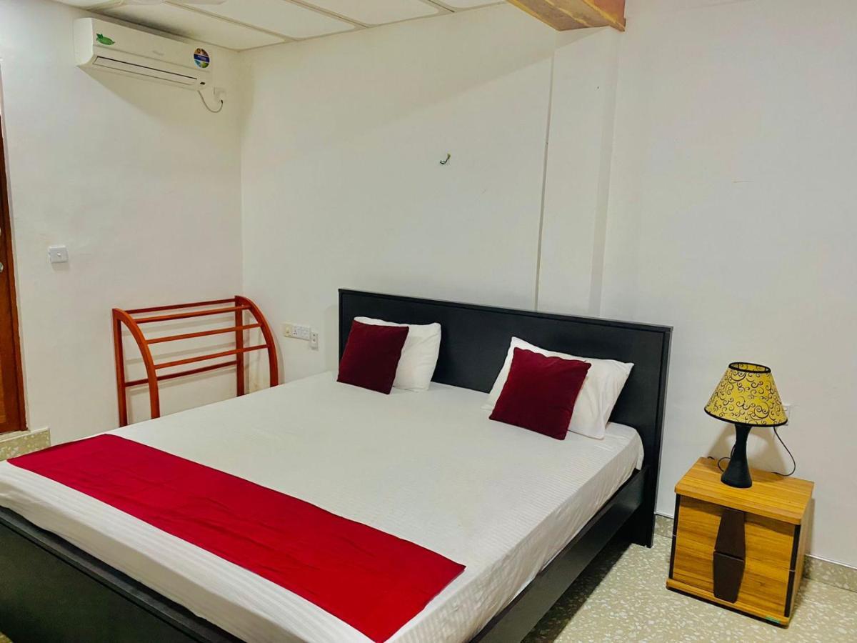 Bay Inn Surf Villa Arugam Bay Bagian luar foto